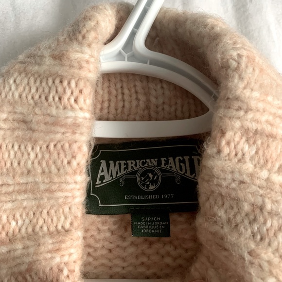 American eagle sweater - Picture 2 of 3